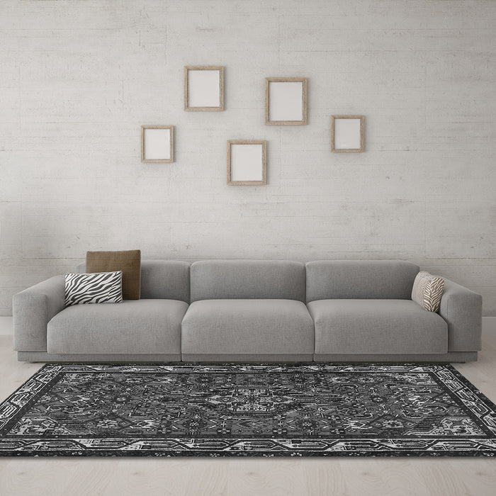 Machine Washable Persian Gray Traditional Rug in a Living Room,, wshtr2325gry
