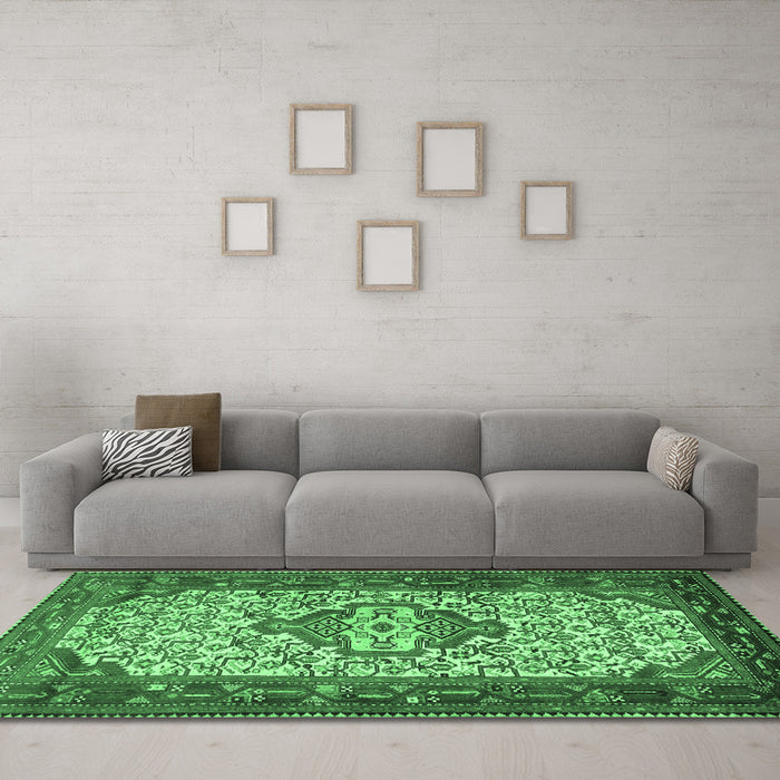 Machine Washable Persian Emerald Green Traditional Area Rugs in a Living Room,, wshtr2326emgrn