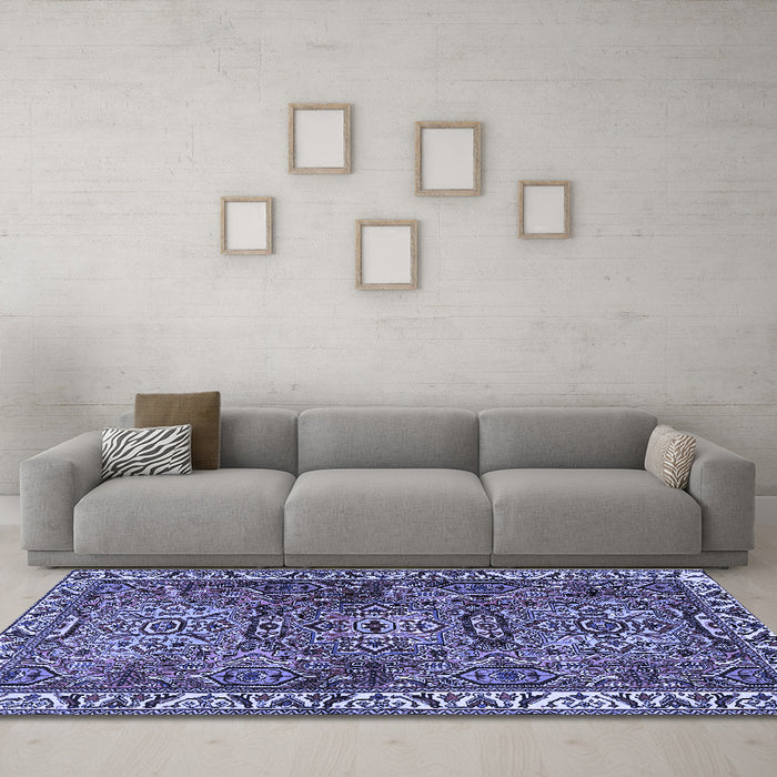 Machine Washable Persian Blue Traditional Rug in a Living Room, wshtr2327blu