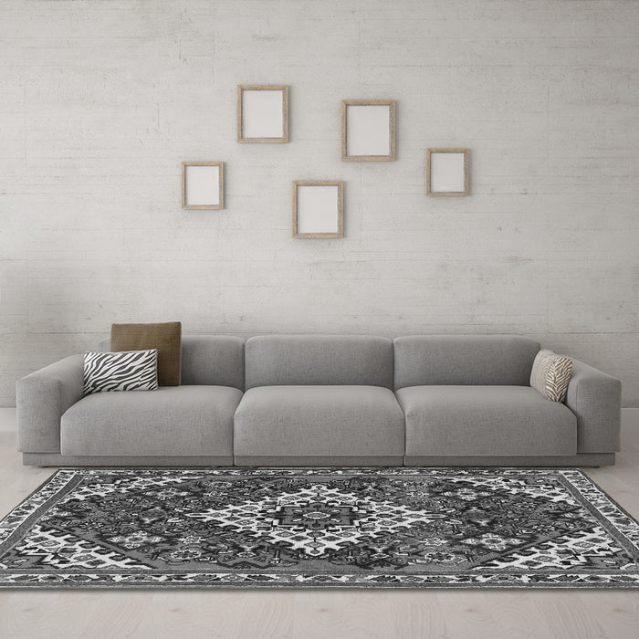 Machine Washable Persian Gray Traditional Rug in a Living Room,, wshtr2337gry