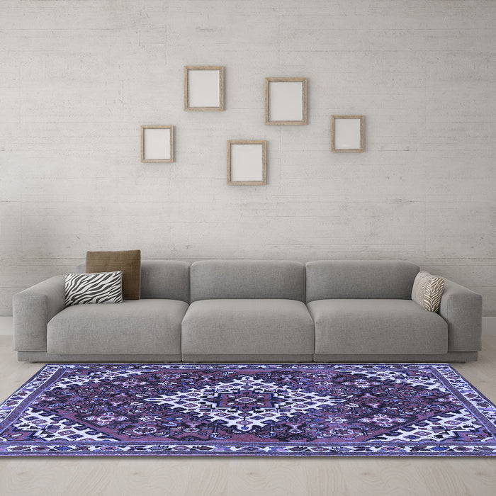 Machine Washable Persian Blue Traditional Rug in a Living Room, wshtr2337blu