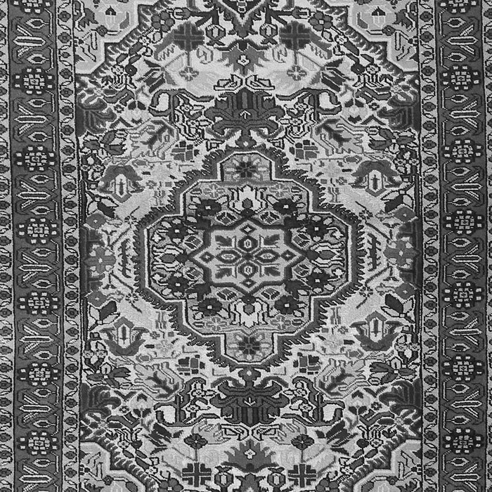 Serging Thickness of Machine Washable Persian Gray Traditional Rug, wshtr2344gry