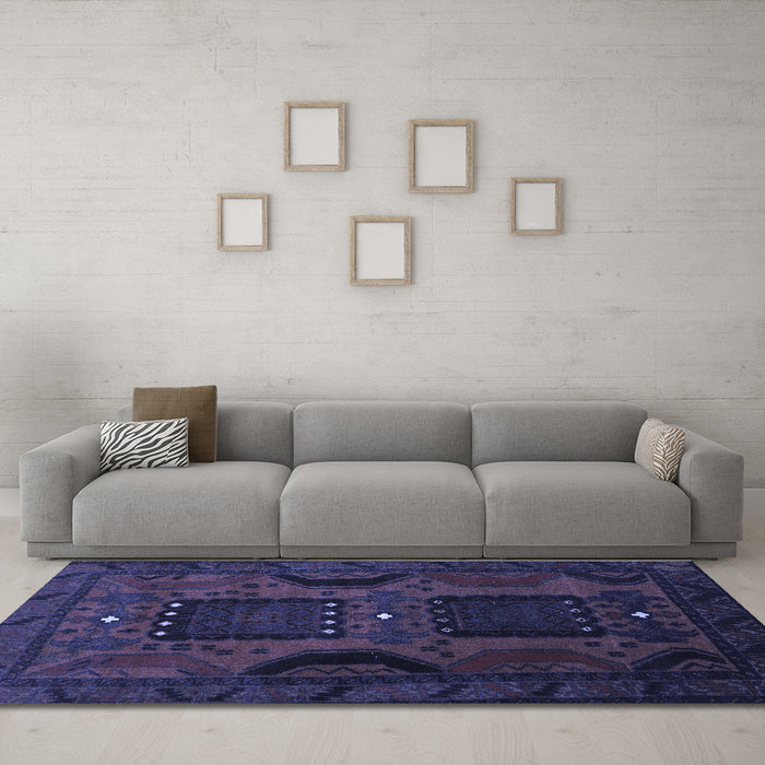 Machine Washable Persian Blue Traditional Rug in a Living Room, wshtr2348blu