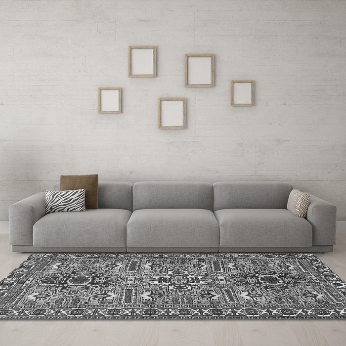 Machine Washable Persian Gray Traditional Rug in a Living Room,, wshtr2349gry