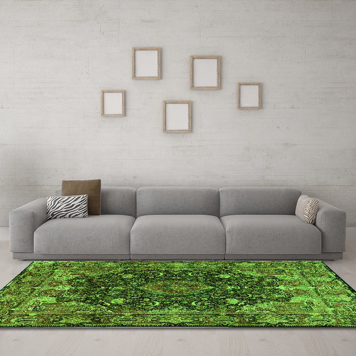 Machine Washable Persian Green Traditional Area Rugs in a Living Room,, wshtr234grn