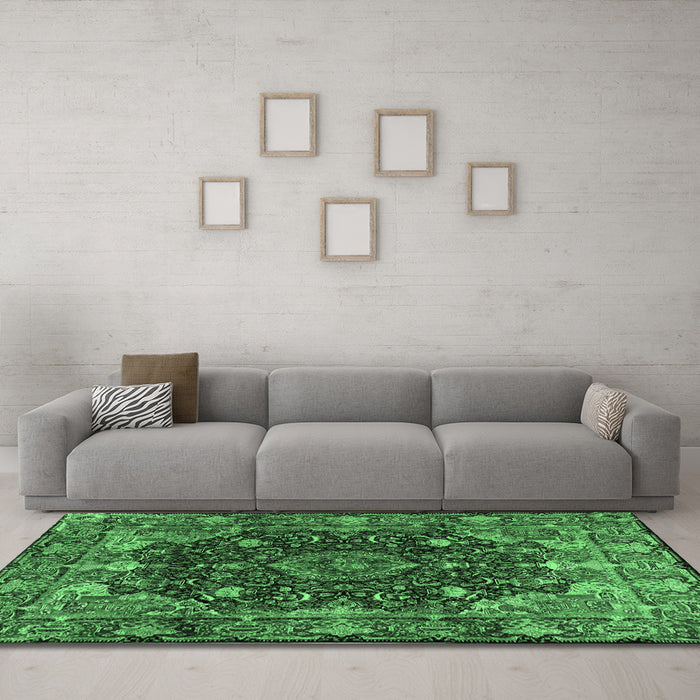 Machine Washable Persian Emerald Green Traditional Area Rugs in a Living Room,, wshtr234emgrn