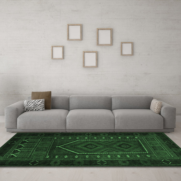 Machine Washable Persian Emerald Green Traditional Area Rugs in a Living Room,, wshtr2352emgrn