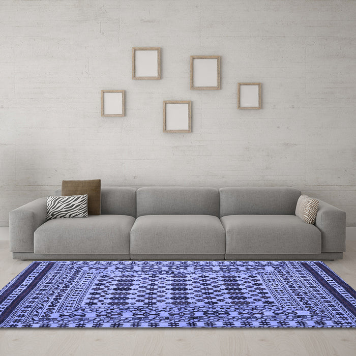 Machine Washable Persian Blue Traditional Rug in a Living Room, wshtr2355blu