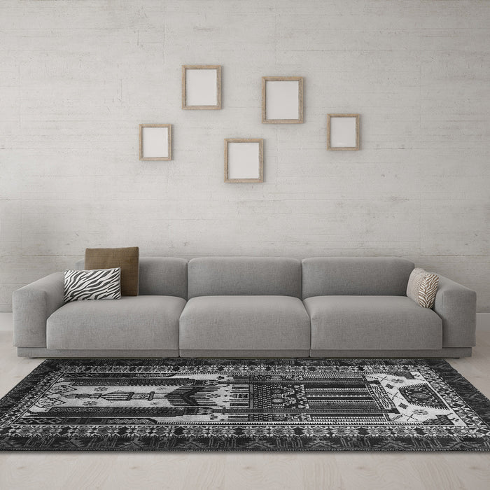 Machine Washable Persian Gray Traditional Rug in a Living Room,, wshtr2357gry