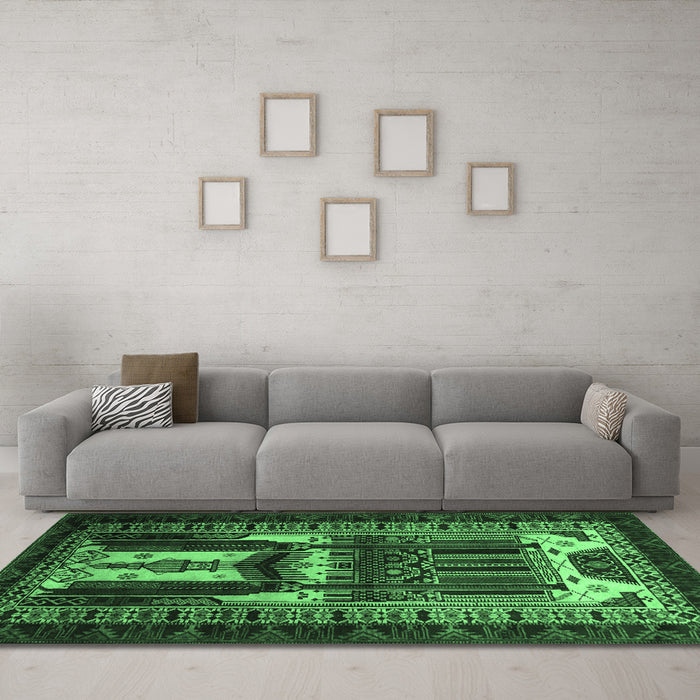 Machine Washable Persian Emerald Green Traditional Area Rugs in a Living Room,, wshtr2357emgrn