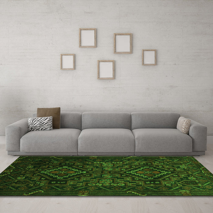 Machine Washable Persian Green Traditional Area Rugs in a Living Room,, wshtr2359grn