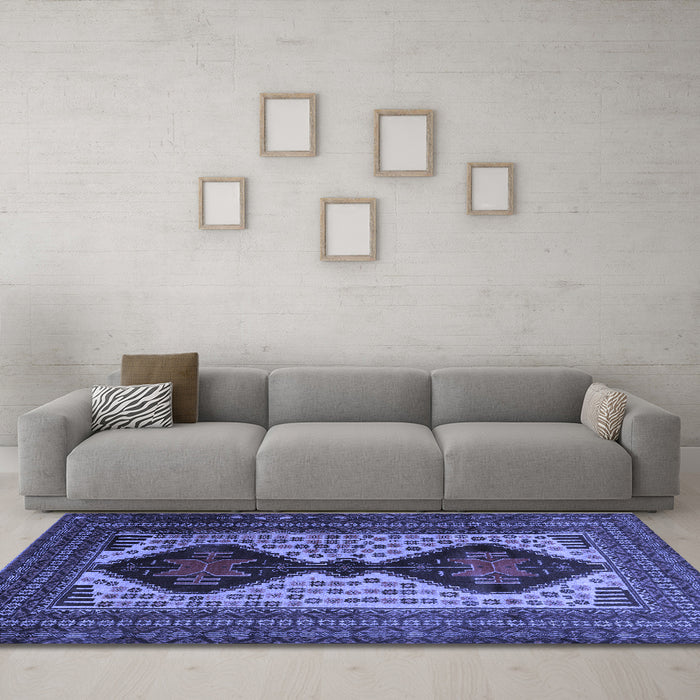 Machine Washable Persian Blue Traditional Rug in a Living Room, wshtr2364blu