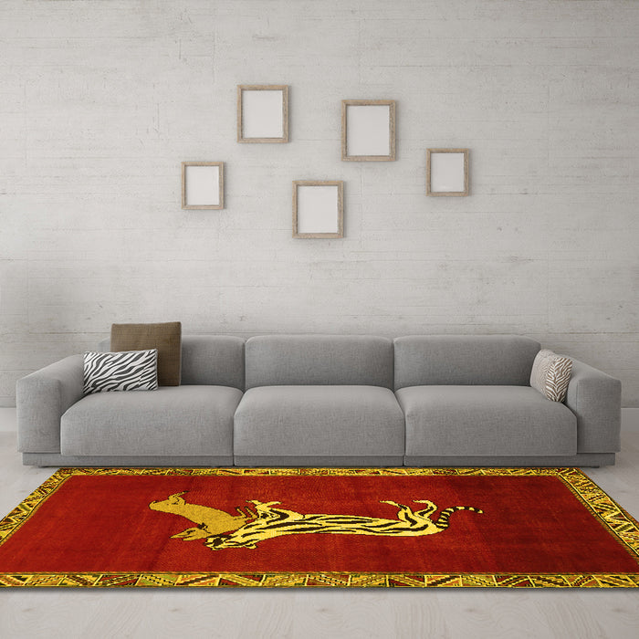 Machine Washable Animal Yellow Traditional Rug in a Living Room, wshtr2369yw