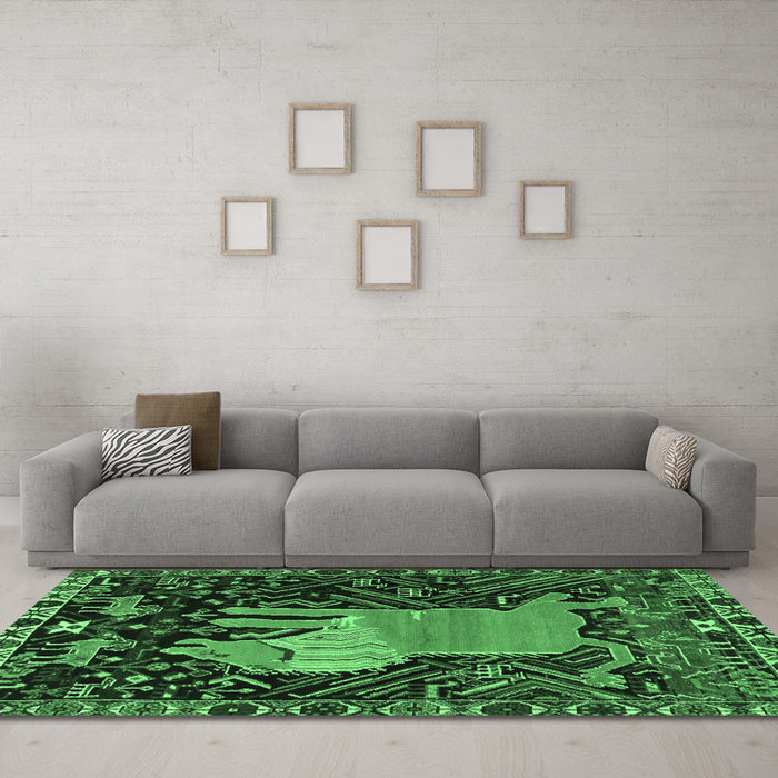 Machine Washable Animal Emerald Green Traditional Area Rugs in a Living Room,, wshtr2370emgrn