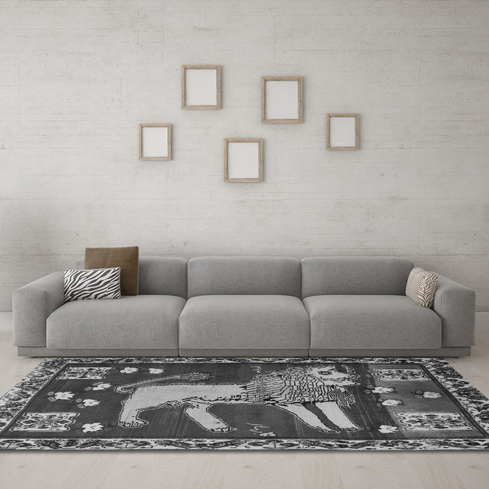 Machine Washable Animal Gray Traditional Rug in a Living Room,, wshtr2374gry