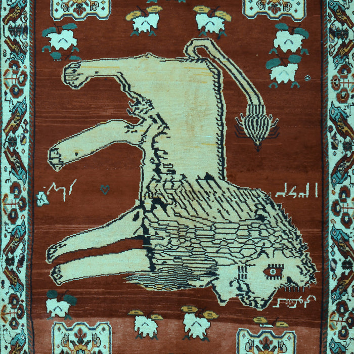 Machine Washable Animal Light Blue Traditional Rug, wshtr2374lblu