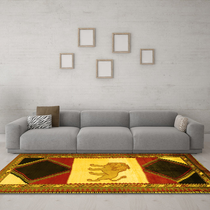 Machine Washable Animal Yellow Traditional Rug in a Living Room, wshtr2376yw