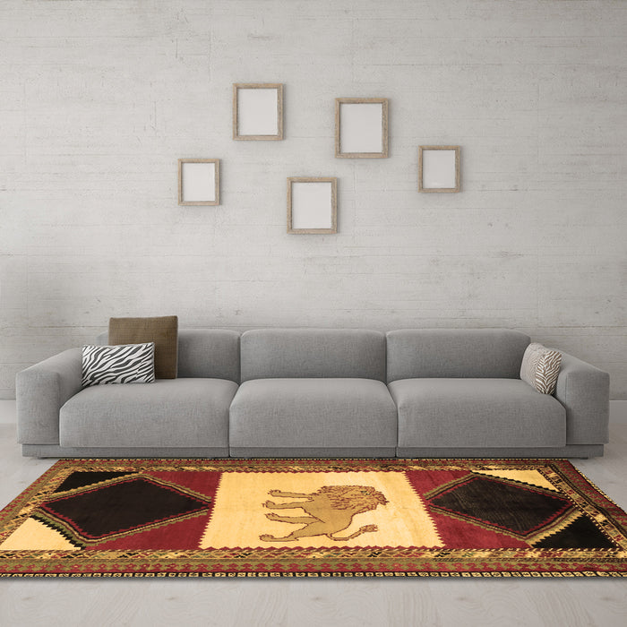 Machine Washable Animal Brown Traditional Rug in a Living Room,, wshtr2376brn