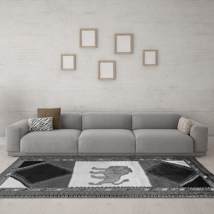 Machine Washable Animal Gray Traditional Rug in a Living Room,, wshtr2376gry