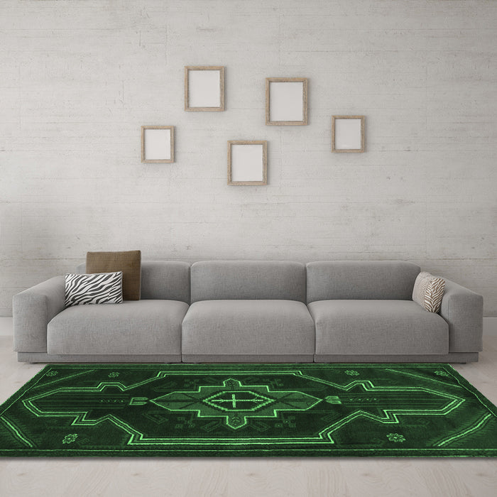 Machine Washable Persian Emerald Green Traditional Area Rugs in a Living Room,, wshtr2379emgrn