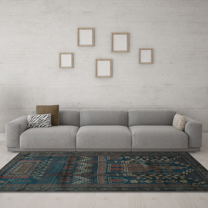 Machine Washable Persian Light Blue Traditional Rug in a Living Room, wshtr2381lblu