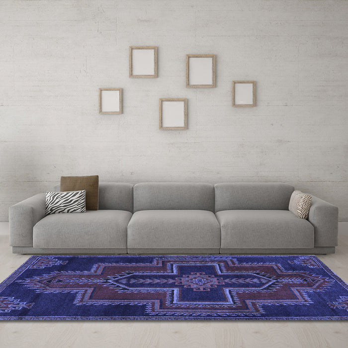 Machine Washable Persian Blue Traditional Rug in a Living Room, wshtr2384blu