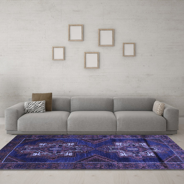 Machine Washable Persian Blue Traditional Rug in a Living Room, wshtr2386blu