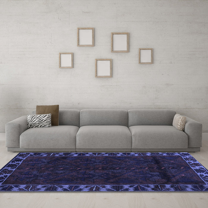 Machine Washable Persian Blue Traditional Rug in a Living Room, wshtr2388blu