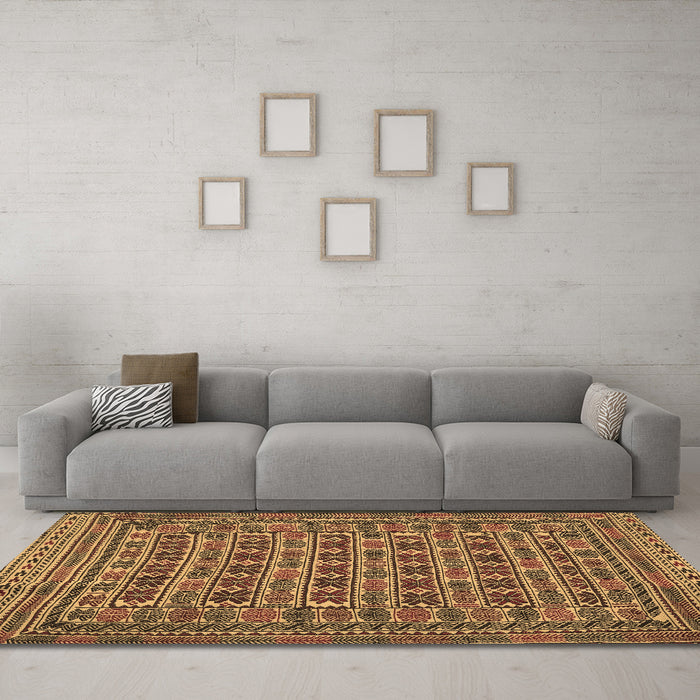 Machine Washable Persian Brown Traditional Rug in a Living Room,, wshtr2391brn