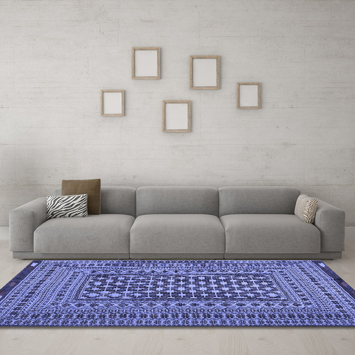 Machine Washable Persian Blue Traditional Rug in a Living Room, wshtr2392blu