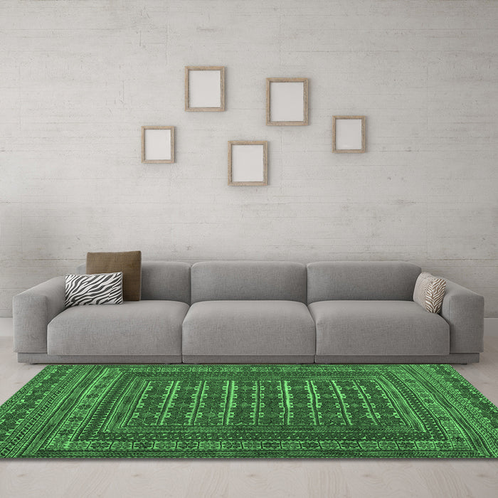 Machine Washable Southwestern Emerald Green Country Area Rugs in a Living Room,, wshtr2394emgrn