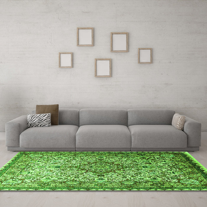 Machine Washable Medallion Green Traditional Area Rugs in a Living Room,, wshtr239grn