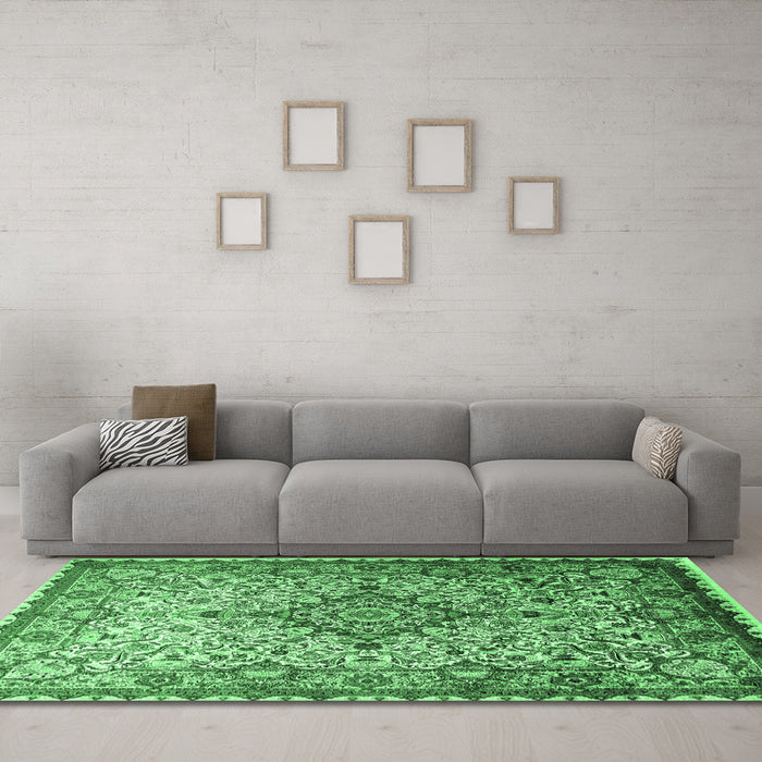 Machine Washable Medallion Emerald Green Traditional Area Rugs in a Living Room,, wshtr239emgrn