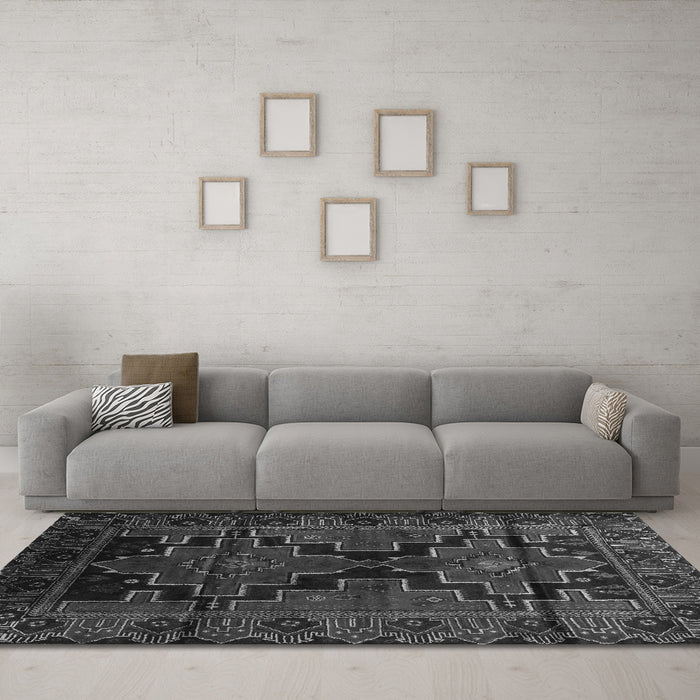 Machine Washable Persian Gray Traditional Rug in a Living Room,, wshtr2403gry