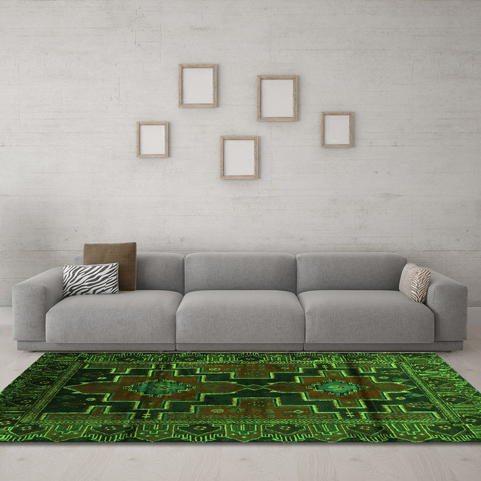 Machine Washable Persian Green Traditional Area Rugs in a Living Room,, wshtr2403grn