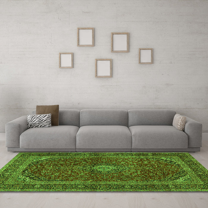 Machine Washable Medallion Green Traditional Area Rugs in a Living Room,, wshtr2407grn