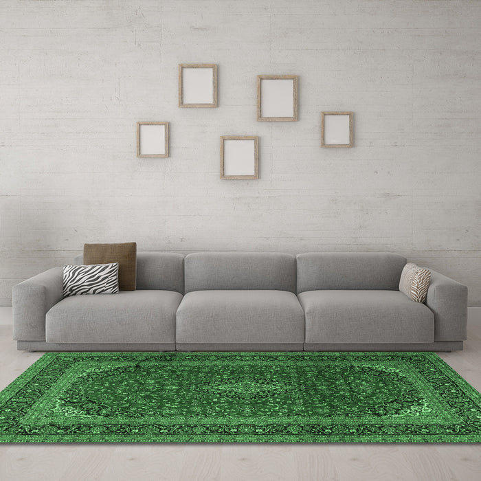 Machine Washable Medallion Emerald Green Traditional Area Rugs in a Living Room,, wshtr2411emgrn