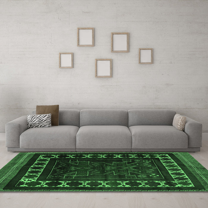 Machine Washable Persian Emerald Green Traditional Area Rugs in a Living Room,, wshtr2414emgrn