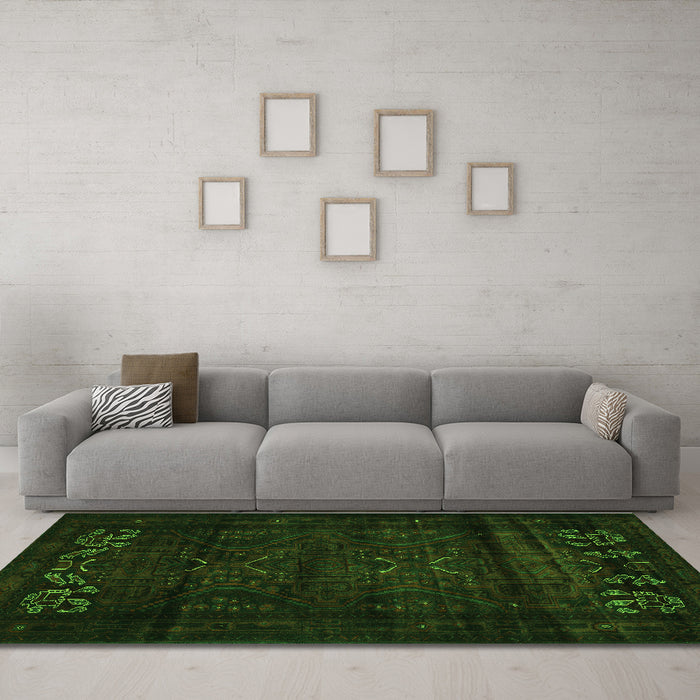 Machine Washable Persian Green Traditional Area Rugs in a Living Room,, wshtr2415grn