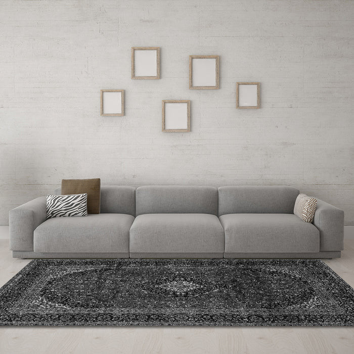 Machine Washable Persian Gray Traditional Rug in a Living Room,, wshtr2417gry