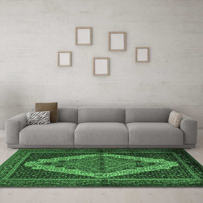 Machine Washable Persian Emerald Green Traditional Area Rugs in a Living Room,, wshtr2420emgrn