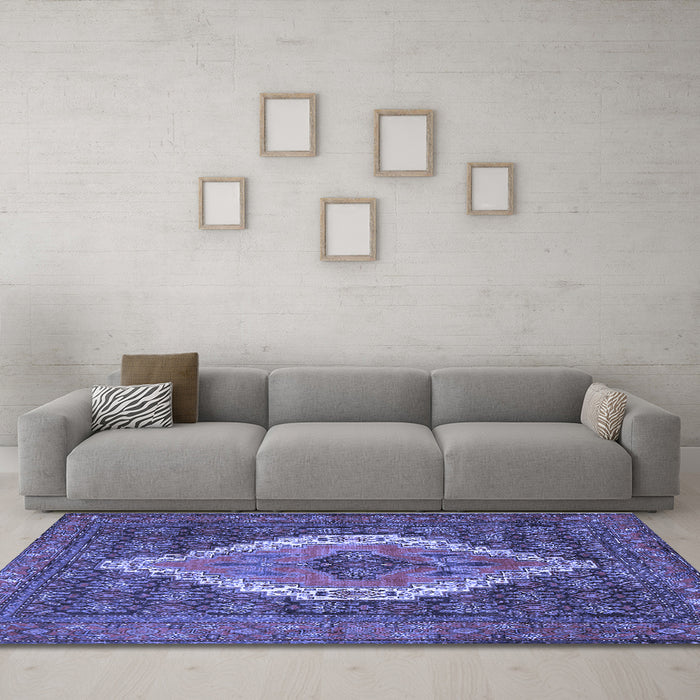 Machine Washable Medallion Blue Traditional Rug in a Living Room, wshtr2421blu