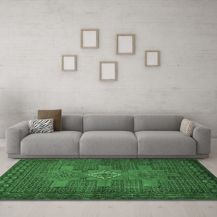 Machine Washable Persian Emerald Green Traditional Area Rugs in a Living Room,, wshtr2423emgrn