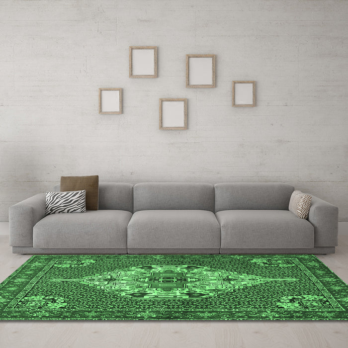 Machine Washable Persian Emerald Green Traditional Area Rugs in a Living Room,, wshtr2429emgrn