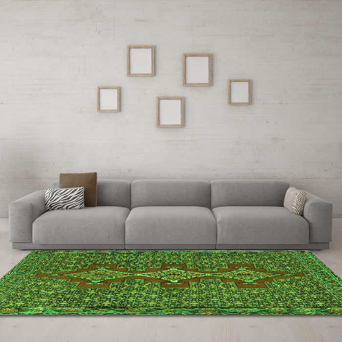 Machine Washable Persian Green Traditional Area Rugs in a Living Room,, wshtr2434grn