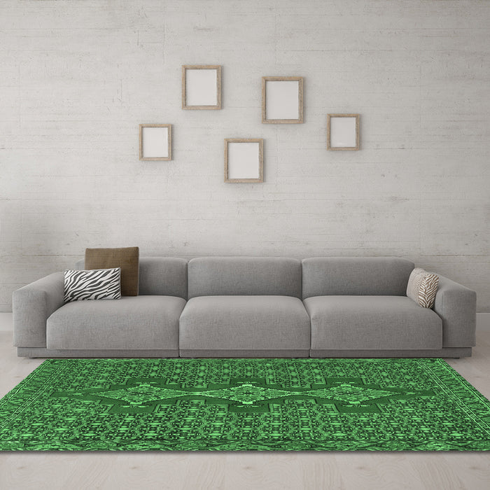 Machine Washable Persian Emerald Green Traditional Area Rugs in a Living Room,, wshtr2434emgrn