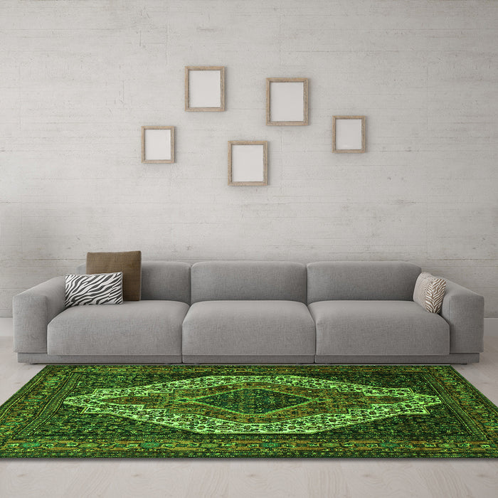 Machine Washable Medallion Green Traditional Area Rugs in a Living Room,, wshtr2436grn