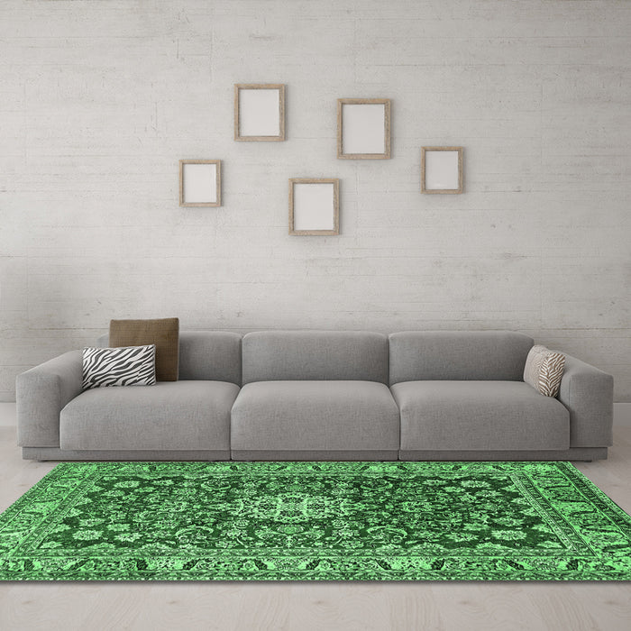 Machine Washable Persian Emerald Green Traditional Area Rugs in a Living Room,, wshtr243emgrn