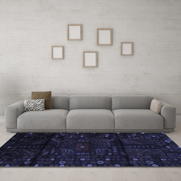 Machine Washable Persian Blue Traditional Rug in a Living Room, wshtr2440blu