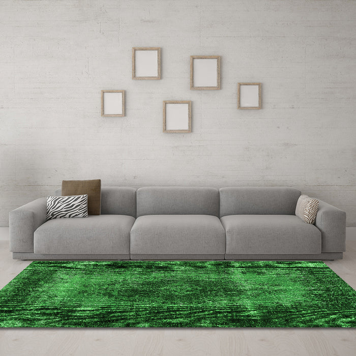 Machine Washable Persian Green Traditional Area Rugs in a Living Room,, wshtr2444grn